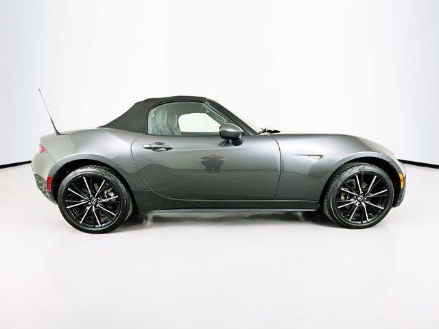 Photo of 2024 Machine Gray Metallic Mazda MX-5 Miata