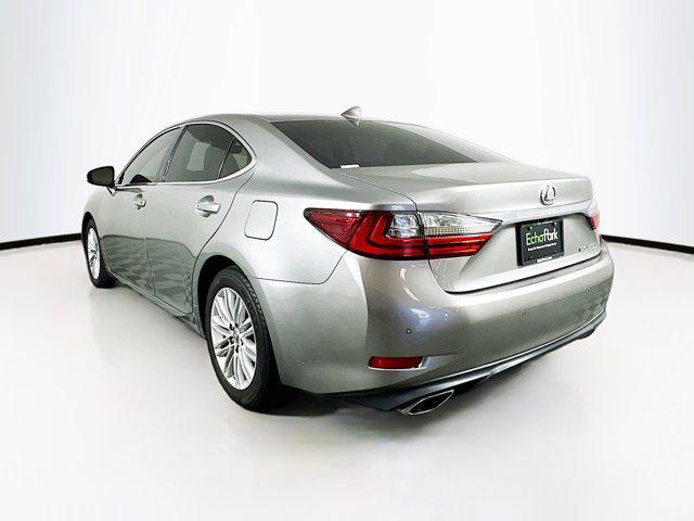 Photo of 2017 Atomic Silver Lexus ES 350