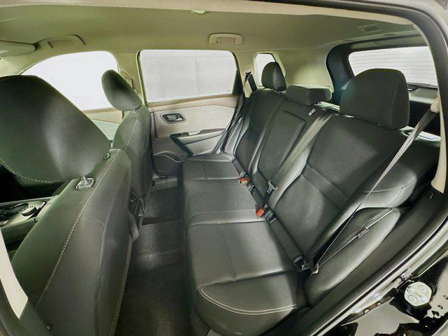 Photo of 2023 Super Black Nissan Rogue