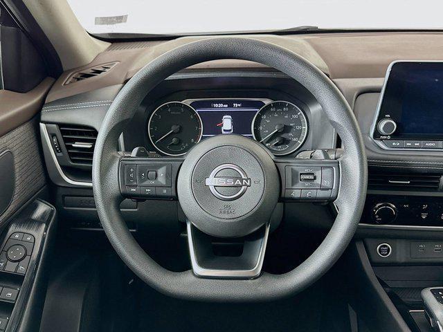 Photo of 2023 Super Black Nissan Rogue