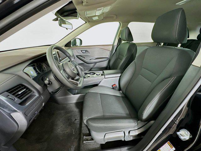 Photo of 2023 Super Black Nissan Rogue