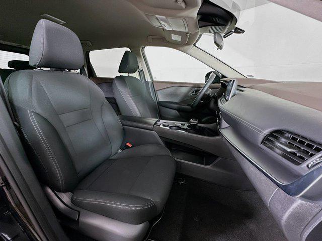 Photo of 2023 Super Black Nissan Rogue