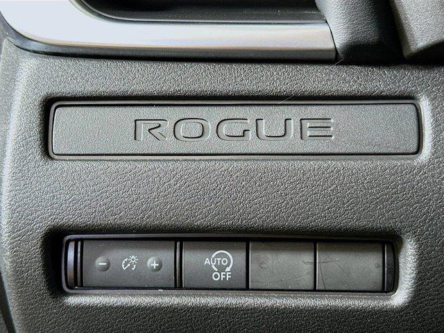 Photo of 2023 Super Black Nissan Rogue