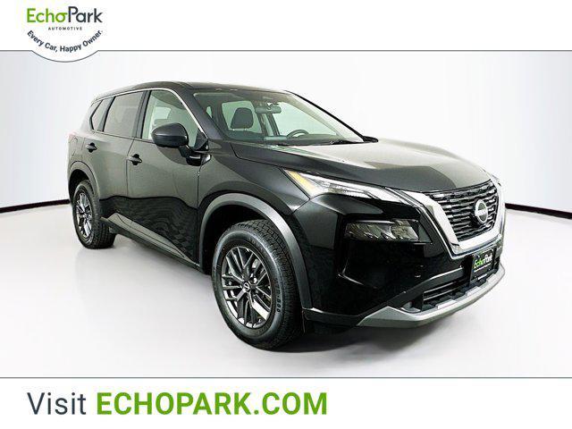 Photo of 2023 Super Black Nissan Rogue
