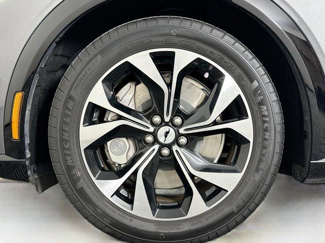 Photo of 2021 Carbonized Gray Metallic Ford Mustang Mach-E