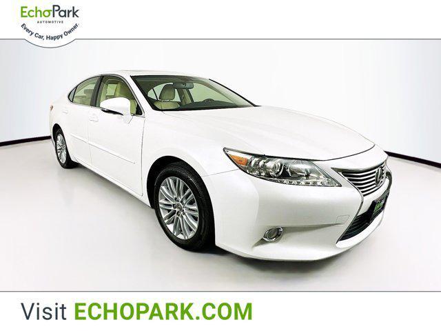 Photo of 2013 Starfire Pearl Lexus ES 350
