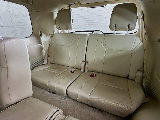 Photo of 2013 Nebula Gray Pearl Lexus LX 570