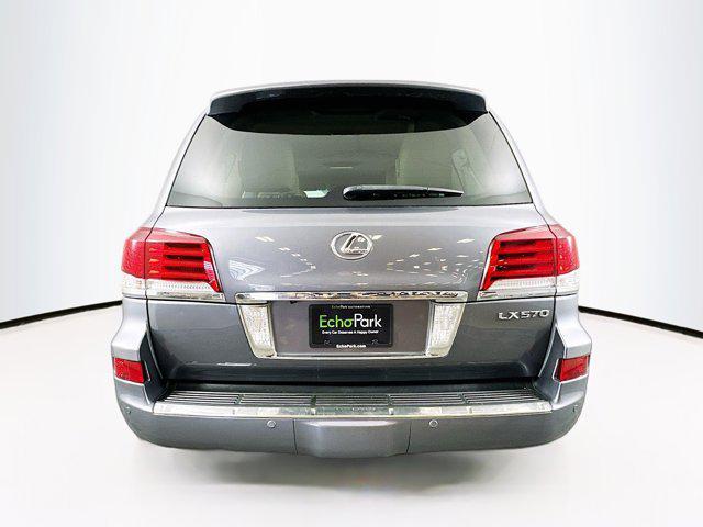Photo of 2013 Nebula Gray Pearl Lexus LX 570