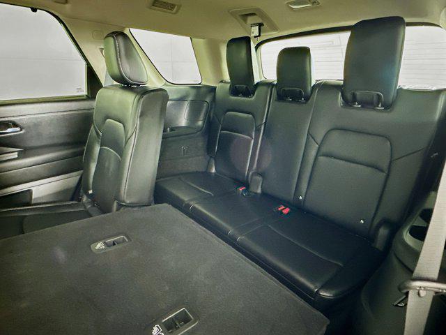 Photo of 2022 Super Black Nissan Pathfinder