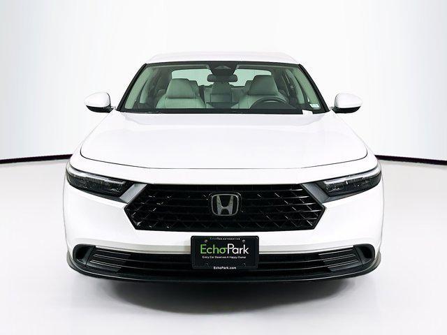 Photo of 2024 Platinum White Pearl Honda Accord