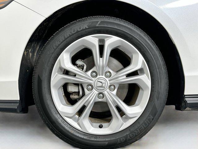 Photo of 2024 Platinum White Pearl Honda Accord