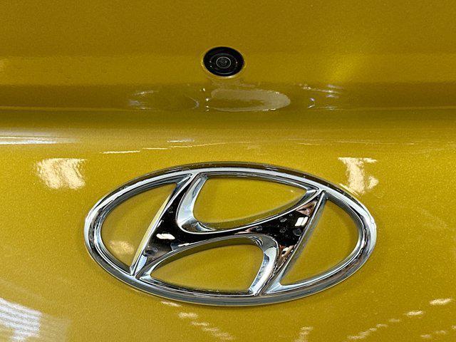 Photo of 2020 Glowing Yellow Hyundai SONATA