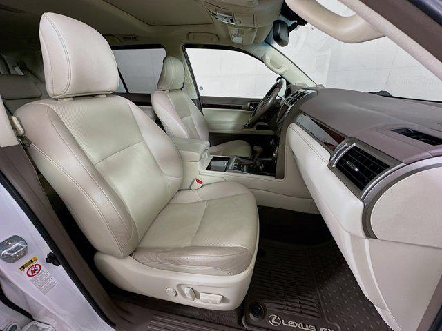 Photo of 2018 Starfire Pearl Lexus GX 460