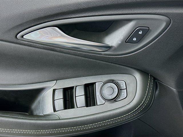 Photo of 2024 Summit White Buick Encore GX