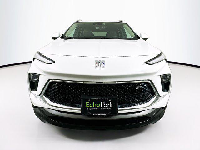 Photo of 2024 Summit White Buick Encore GX