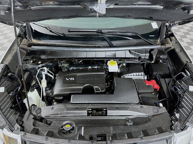 Photo of 2022 Gun Metallic/Super Black Nissan Pathfinder