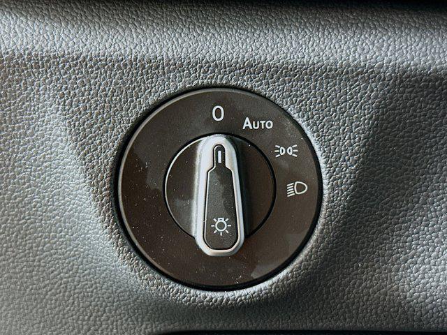 Photo of 2024 Platinum Gray Metallic Volkswagen Jetta