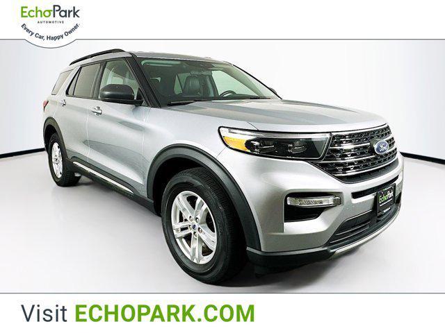 Photo of 2023 Iconic Silver Metallic Ford Explorer