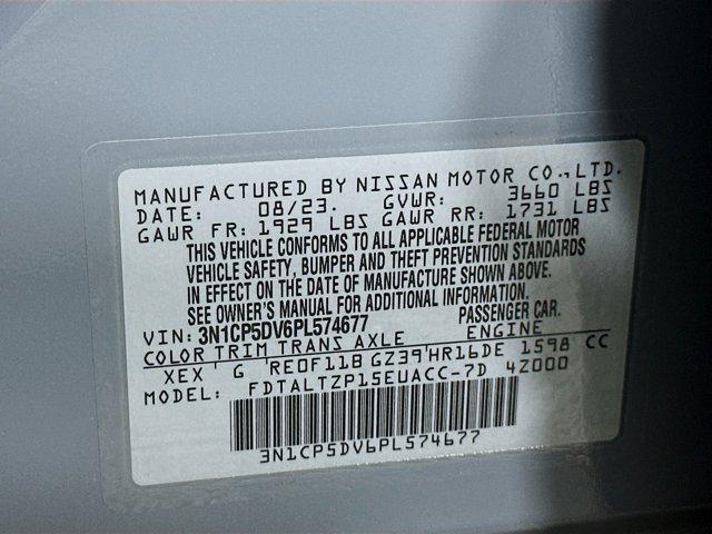 Photo of 2023 Gray/Super Black Nissan Kicks