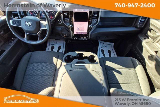 Photo of 2026 Diamond Black Crystal Pearlcoat RAM 2500