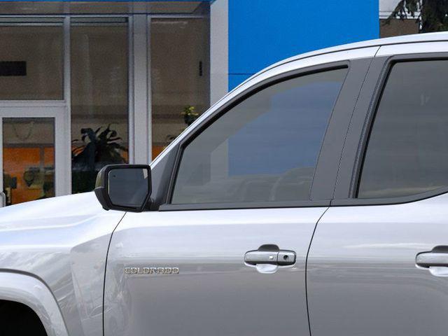Photo of 2025 Sterling Gray Metallic Chevrolet Colorado