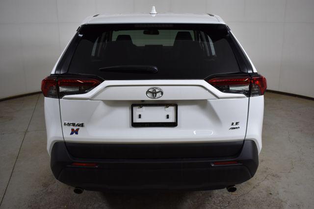 Photo of 2022 White Toyota RAV4