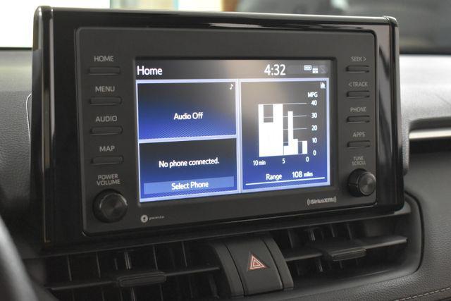 Photo of 2022 White Toyota RAV4