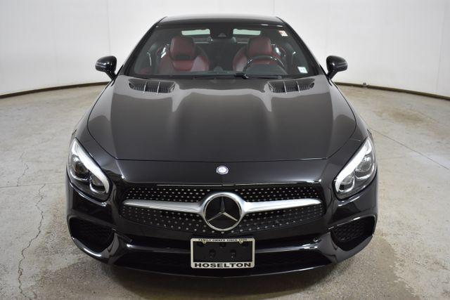 Photo of 2017 Obsidian Black Metallic Mercedes-Benz SL 550