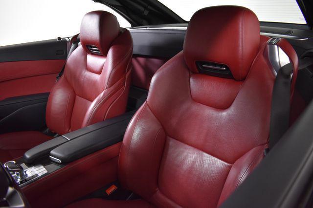 Photo of 2017 Obsidian Black Metallic Mercedes-Benz SL 550