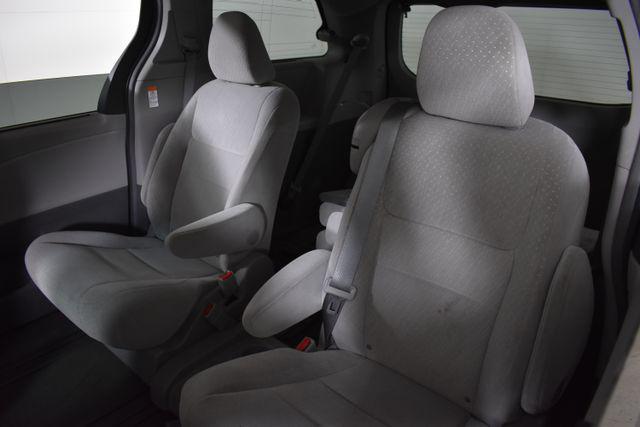 Photo of 2015 Silver Sky Metallic Toyota Sienna