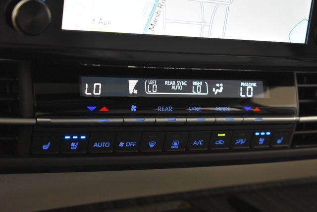Photo of 2024 Wind Chill Pearl Toyota Sienna