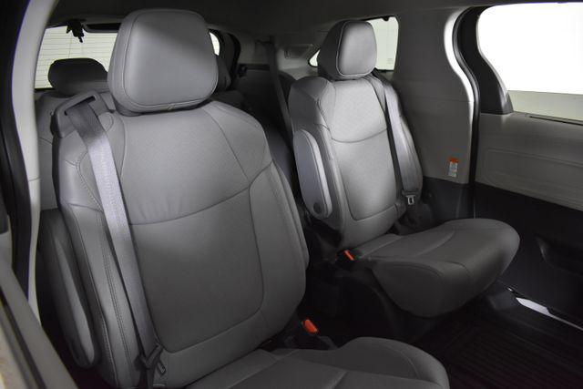 Photo of 2024 Wind Chill Pearl Toyota Sienna