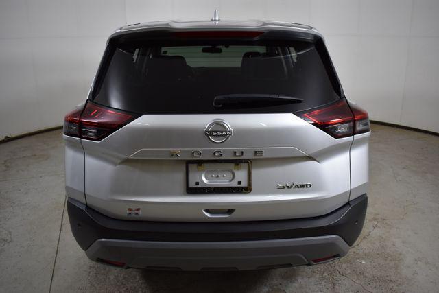 Photo of 2023 Brilliant Silver Metallic Nissan Rogue