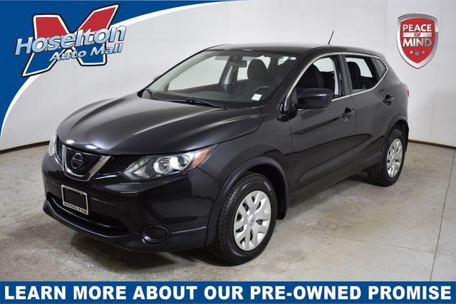 Photo of 2019 Magnetic Black Pearl Nissan Rogue Sport