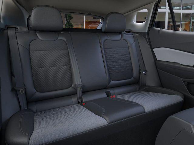 Photo of 2025 Summit White Chevrolet Trax