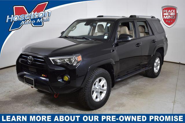 Photo of 2020 Midnight Black Metallic Toyota 4Runner