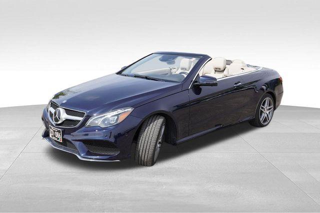 Photo of 2017 Lunar Blue Metallic Mercedes-Benz E-Class
