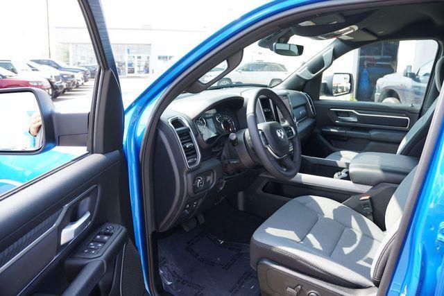 Photo of 2025 Hydro Blue Pearlcoat RAM 1500