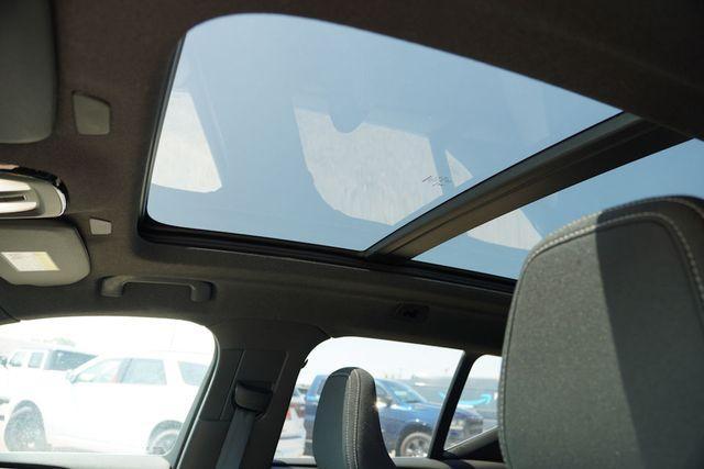 Photo of 2025 Silver Volvo XC40
