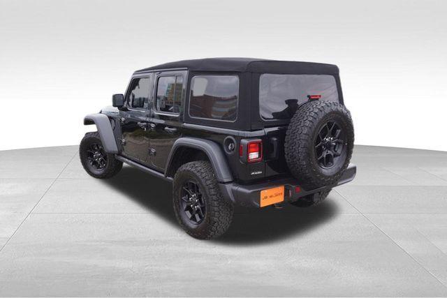 Photo of 2024 Black Clearcoat Jeep Wrangler