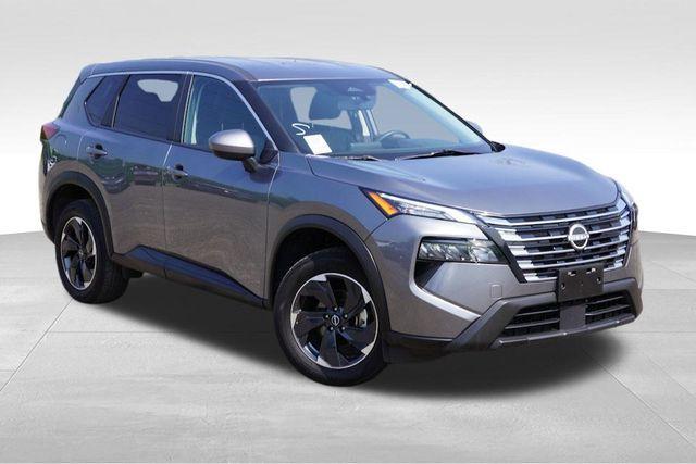 Photo of 2024 Gun Metallic Nissan Rogue