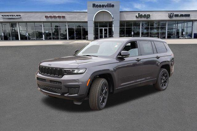 Photo of 2025 Metallic Jeep Grand Cherokee L