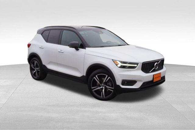 2022 Volvo XC40