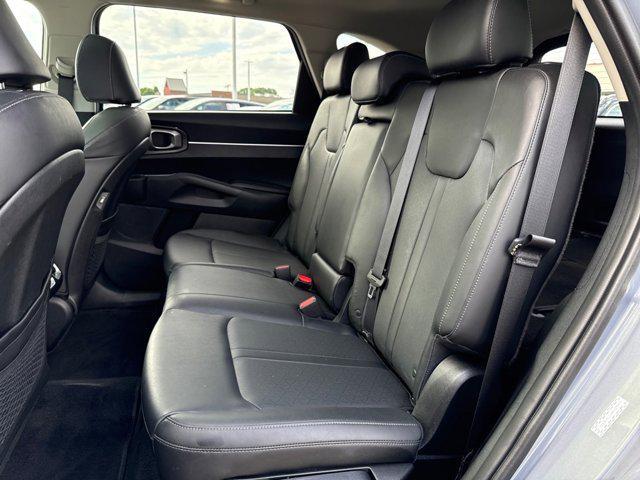 Photo of 2022 Everlasting Silver Kia Sorento