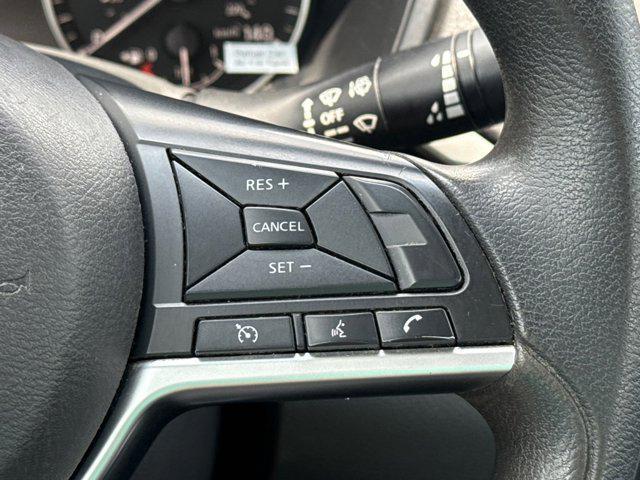 Photo of 2019 Glacier White Nissan Altima