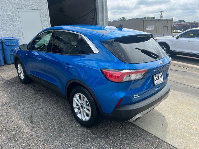 Photo of 2020 Velocity Blue Metallic Ford Escape