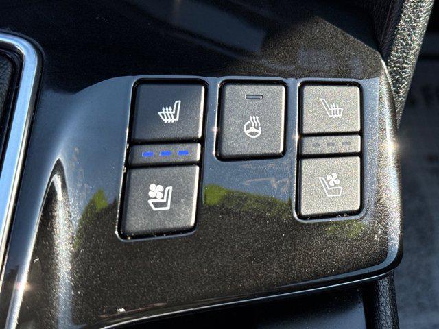 Photo of 2023 Sapphire Blue Kia Sportage