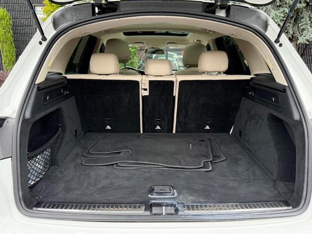Photo of 2019 White Mercedes-Benz GLC 300