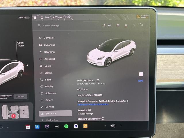 Photo of 2020 Pearl White Multi-Coat Tesla Model 3