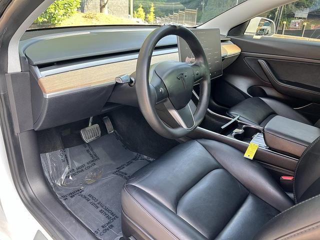 Photo of 2020 Pearl White Multi-Coat Tesla Model 3